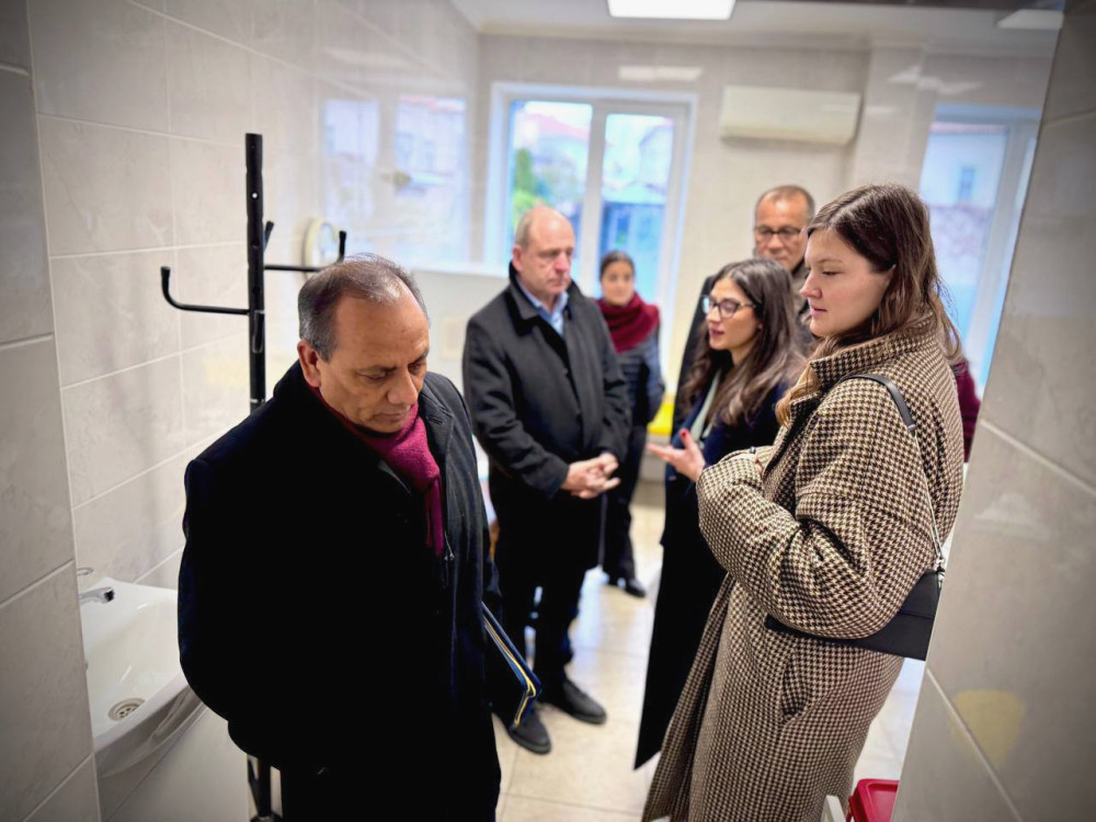 1672 image for slide