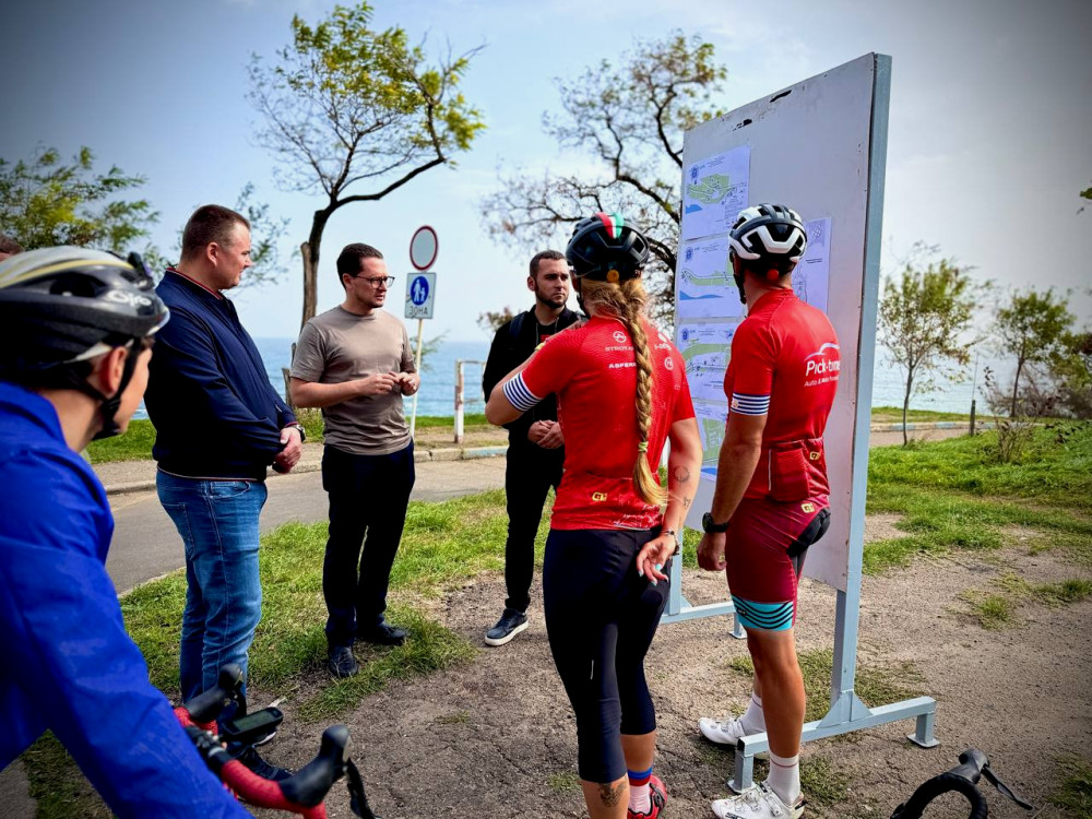 2565 image for slide